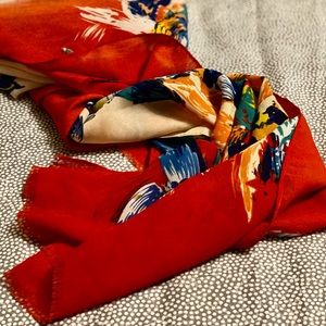 A brand new and beautiful scraf